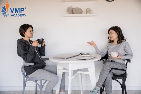 Kỹ thuật phản chiếu trong huấn luyện là gì?