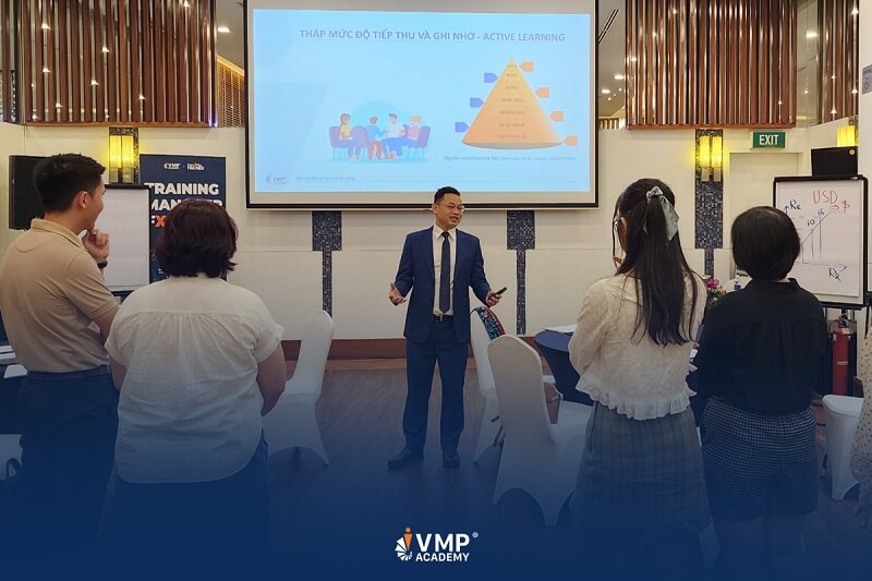 Coaching 1:1 Là Gì? Hướng Dẫn Toàn Diện Về Khai Vấn Cá Nhân (2025)